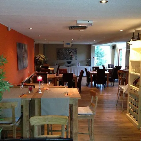 Veluwse Poort 롯지 디렌